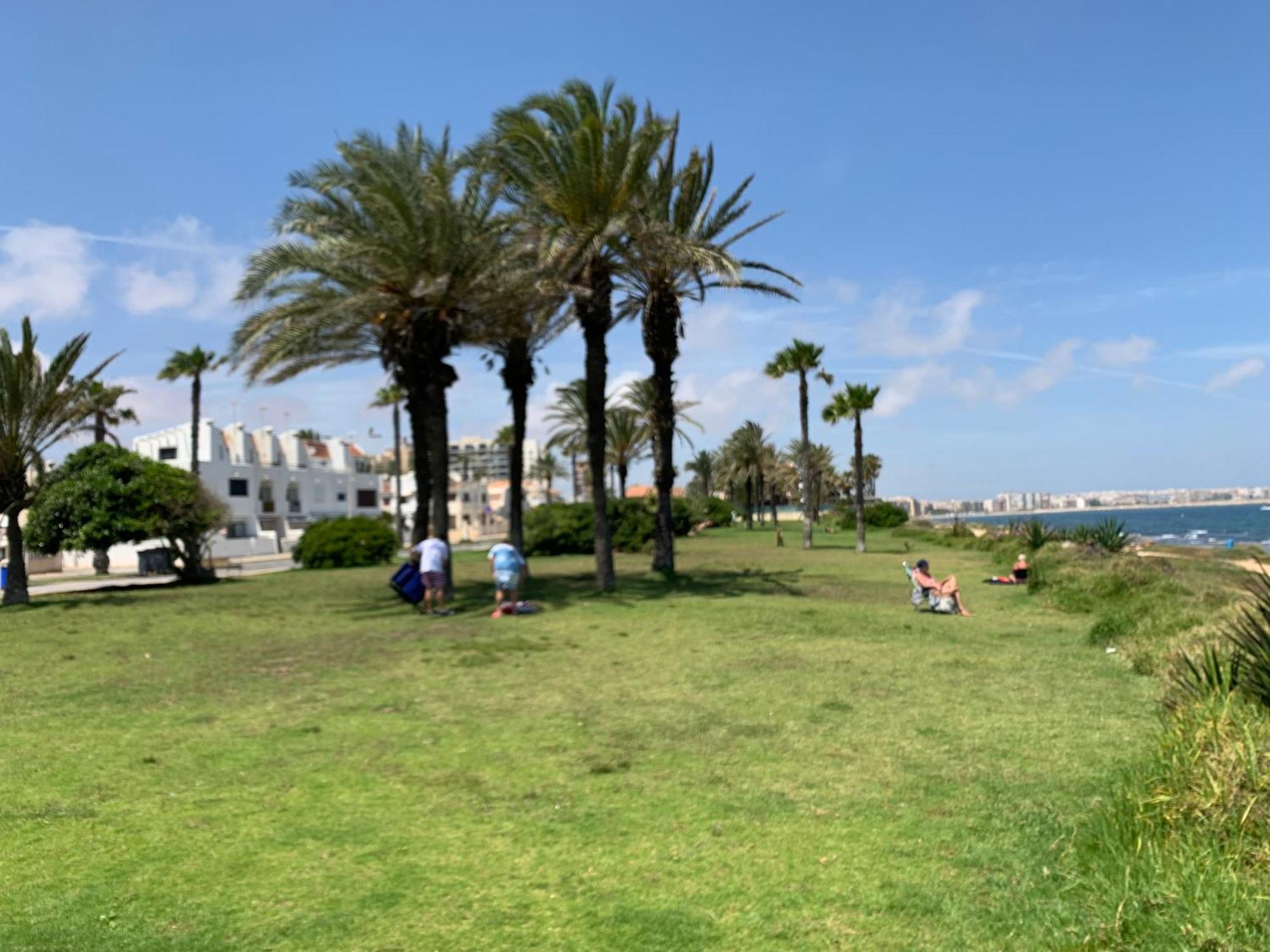 Apartment With Side Seaview 60 Meters From Sea Torrevieja Exterior foto